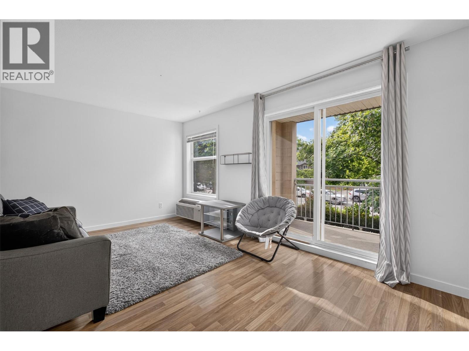547 Yates Road Unit# 211