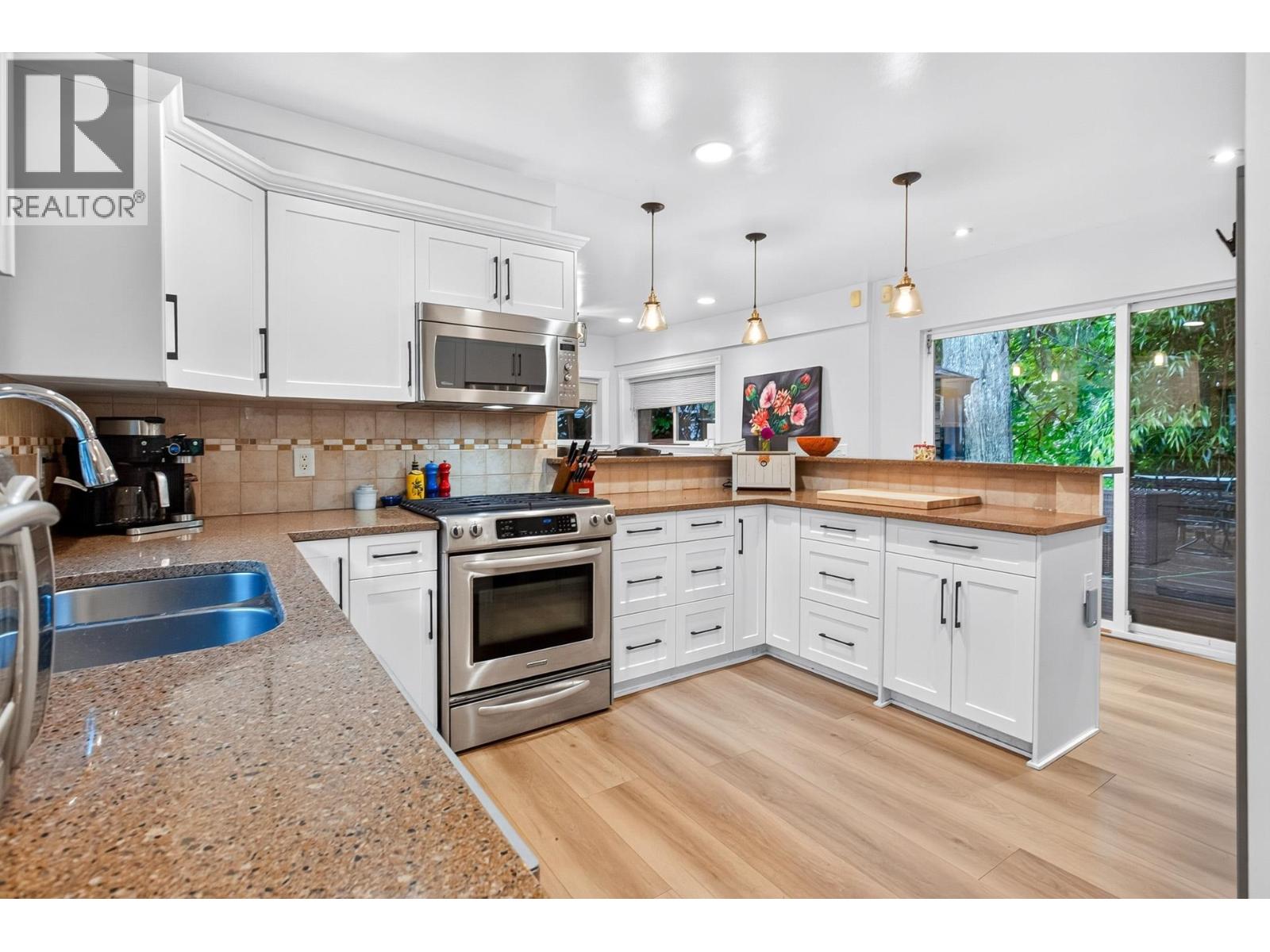 23803 128 Crescent, Maple Ridge, British Columbia  V4R 1P5 - Photo 11 - R3171122