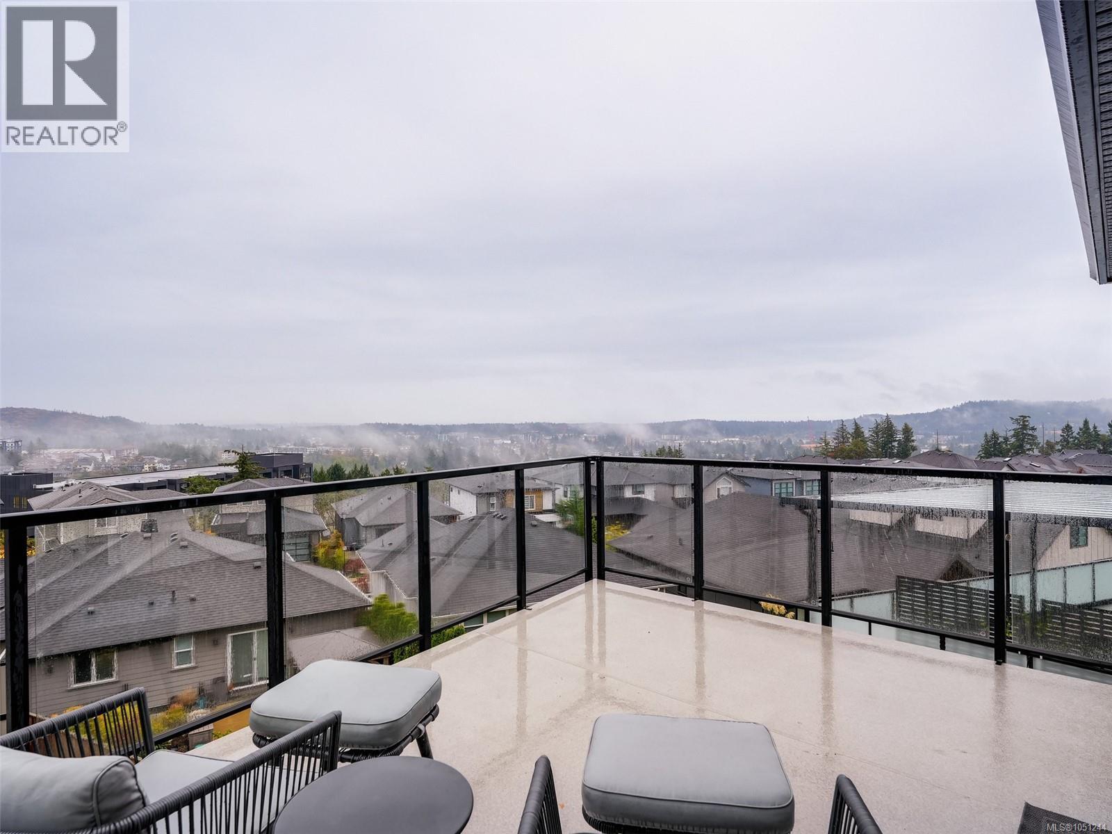 2403 Azurite Cres