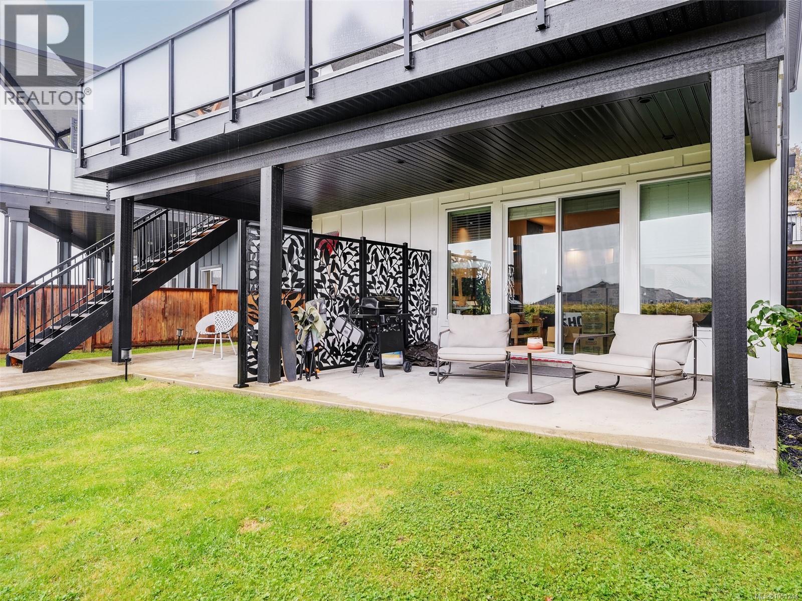 2403 Azurite Cres