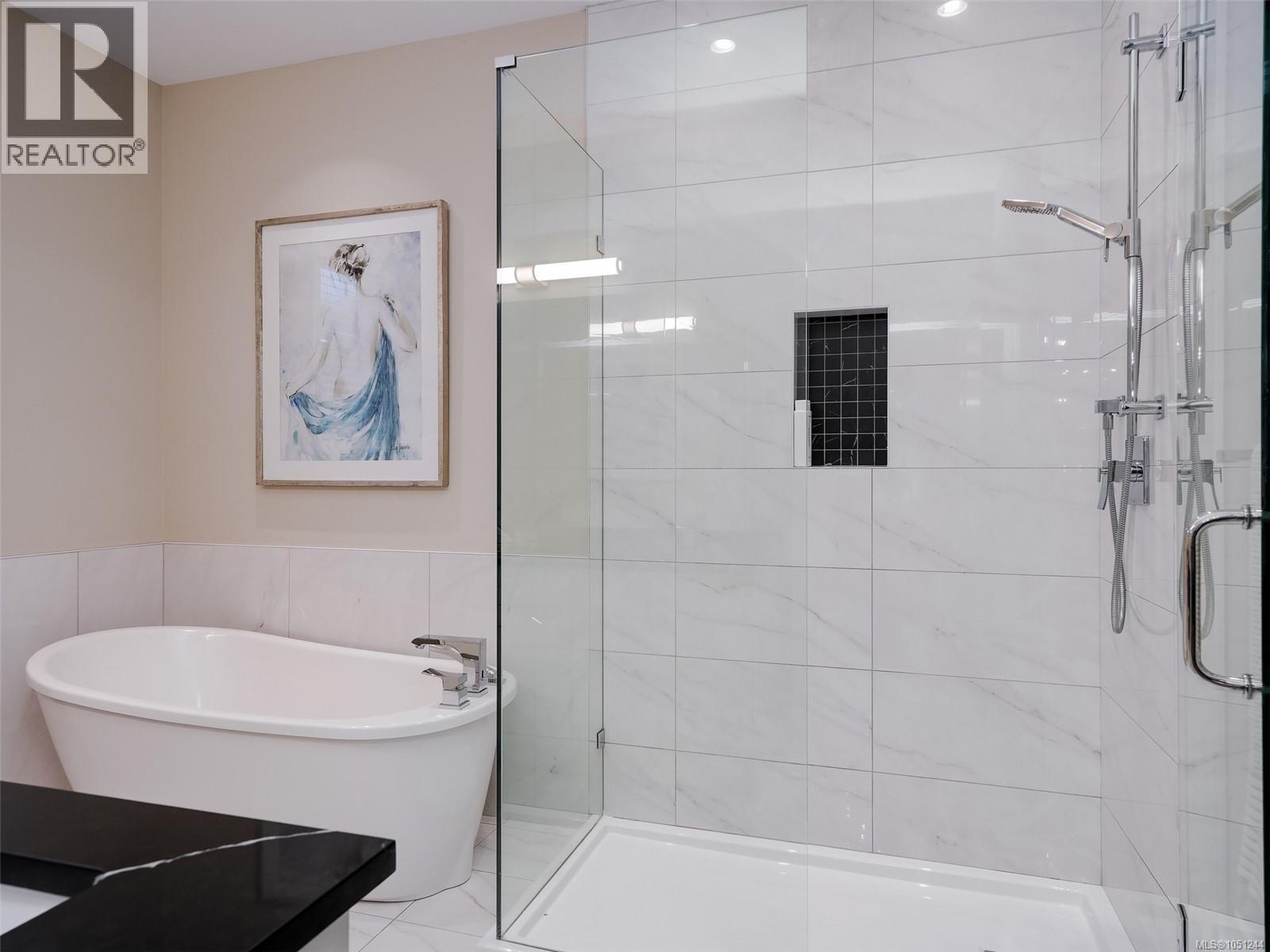 2403 Azurite Cres
