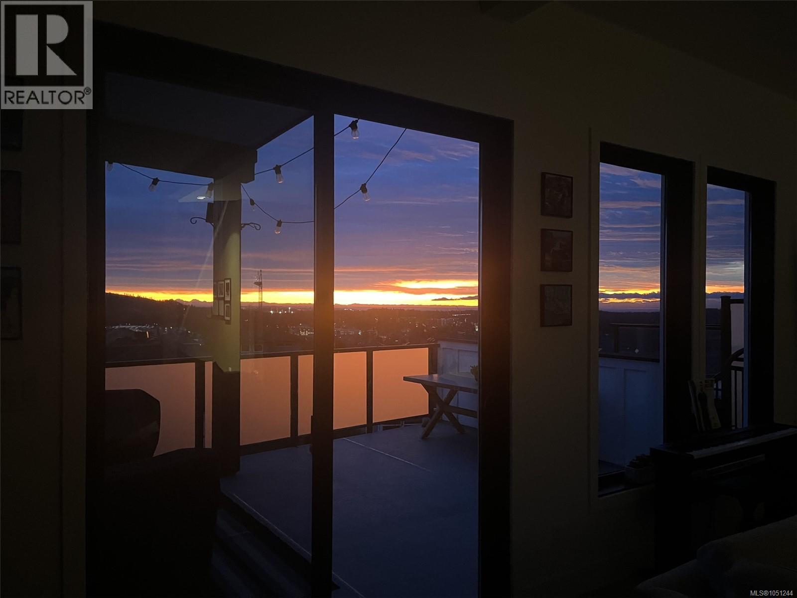 2403 Azurite Cres