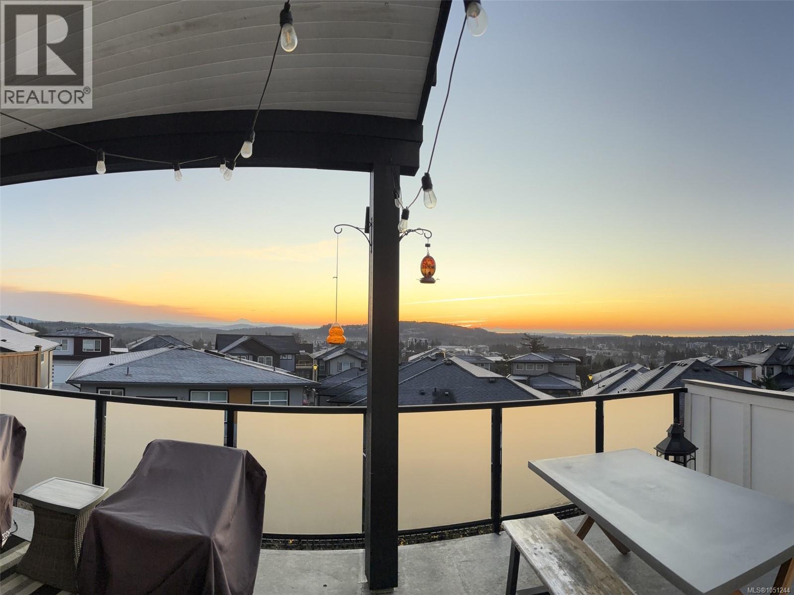 2403 Azurite Cres