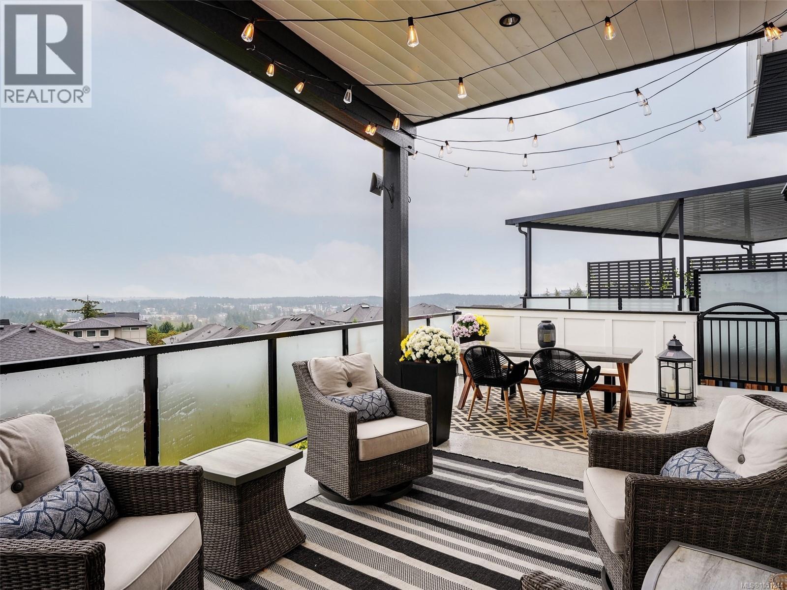 2403 Azurite Cres