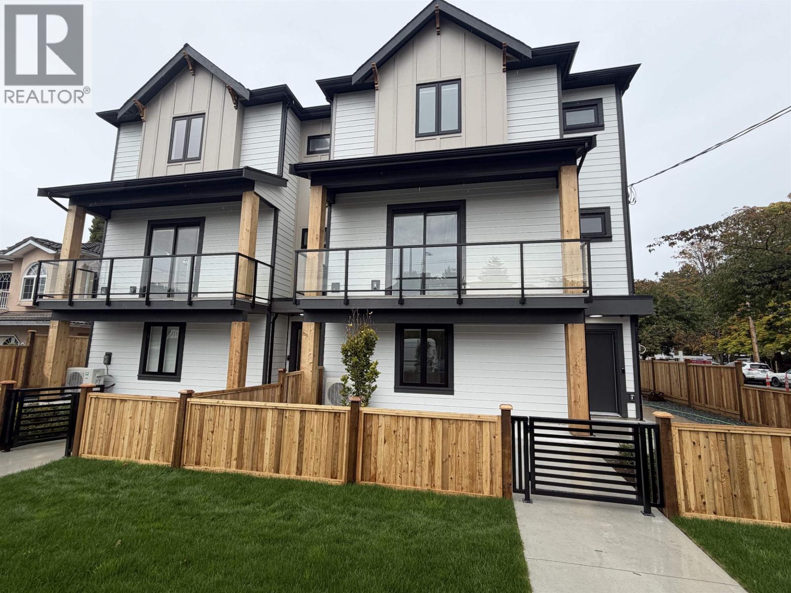 2 7497 Holly Street, Burnaby, British Columbia  V5E 2C3 - Photo 2 - R3171296