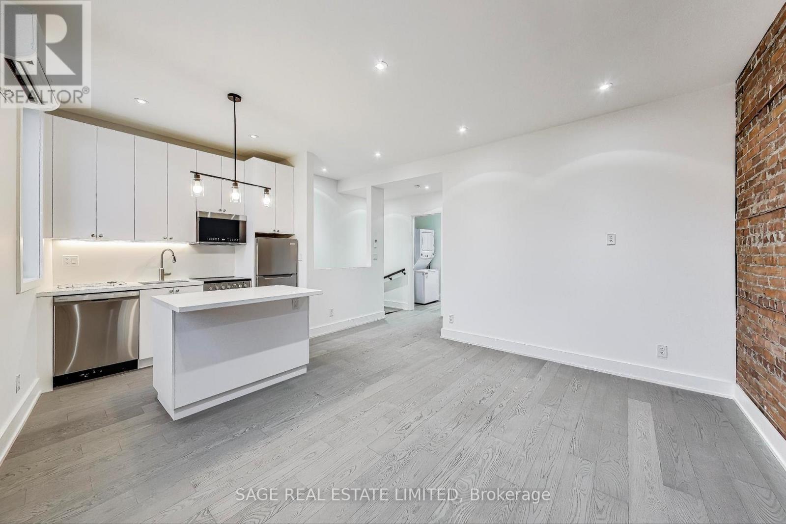Upper - 2551 Yonge Street, Toronto, Ontario  M4P 2H9 - Photo 7 - C13852518