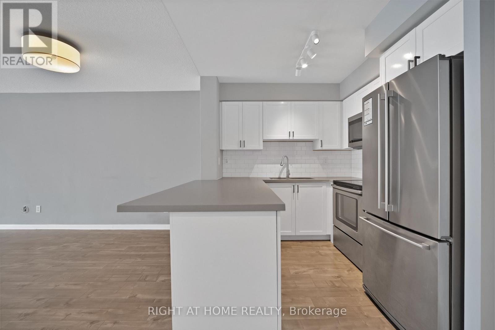406 - 18 Stafford Street, Toronto (Niagara), Ontario  M5V 3W4 - Photo 4 - C13852594