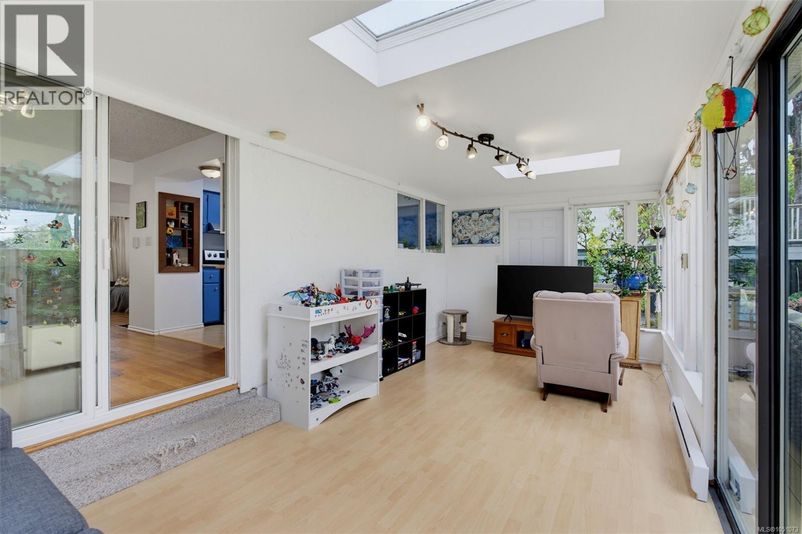 14 Eaton Ave
