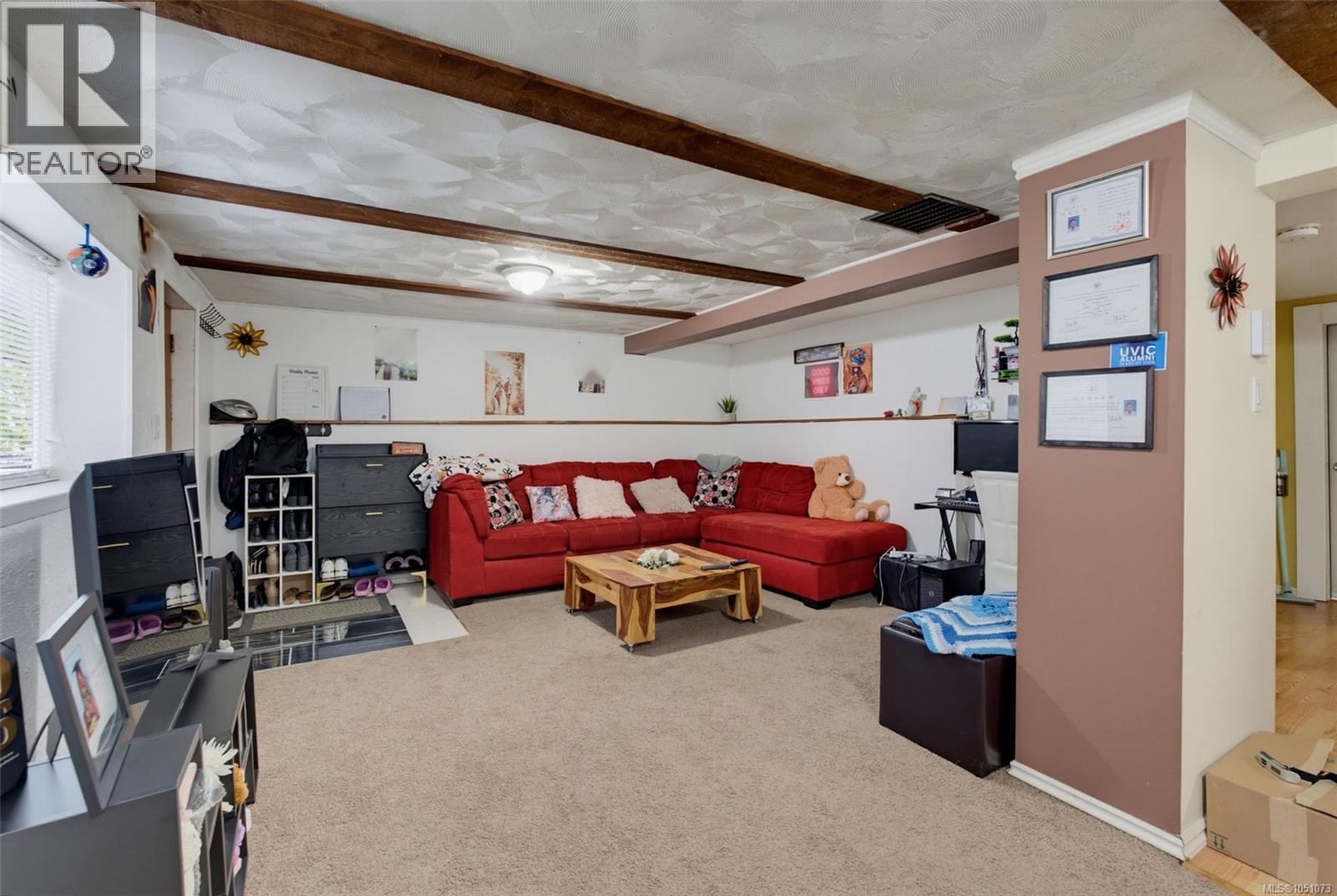 14 Eaton Ave