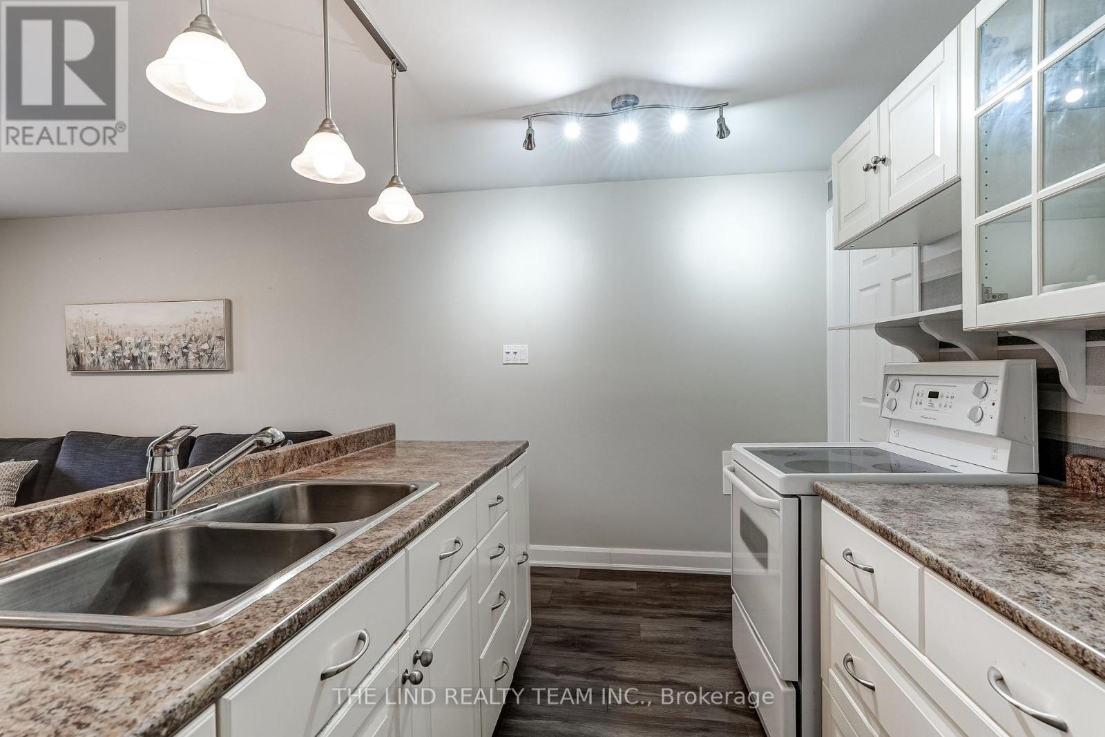 97 Thompson Drive, East Gwillimbury, Ontario  L9N 1E2 - Photo 32 - N13852512
