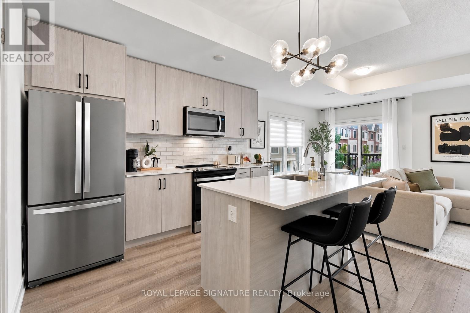 28 CANTON LANE, whitchurch-stouffville (stouffville), Ontario