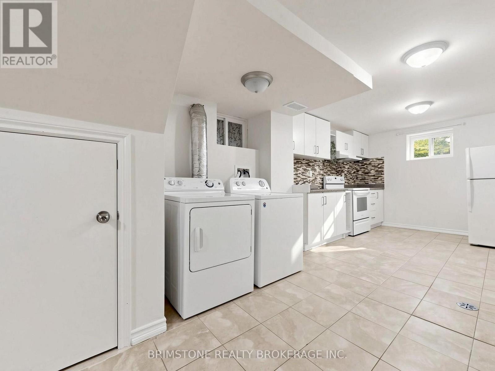 93 Bayview Parkway, Newmarket, Ontario  L3Y 3W2 - Photo 28 - N13852574
