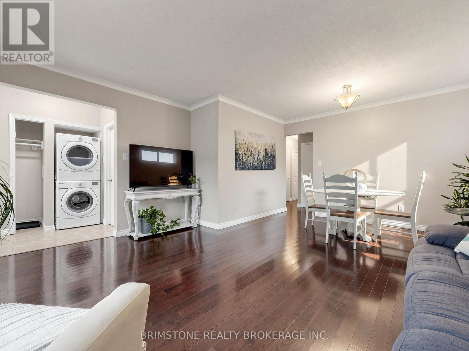 93 Bayview Parkway, Newmarket, Ontario  L3Y 3W2 - Photo 9 - N13852574