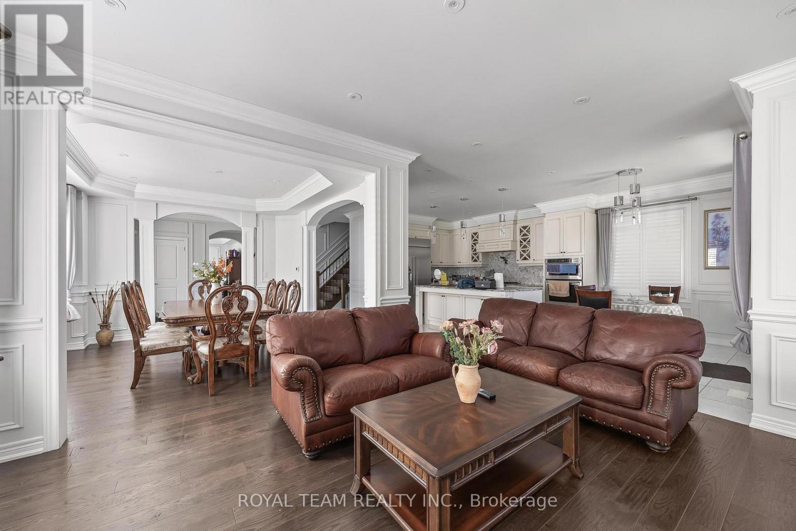 636 Mcgregor Farm Trail, Newmarket, Ontario  L3X 0H3 - Photo 9 - N13852606