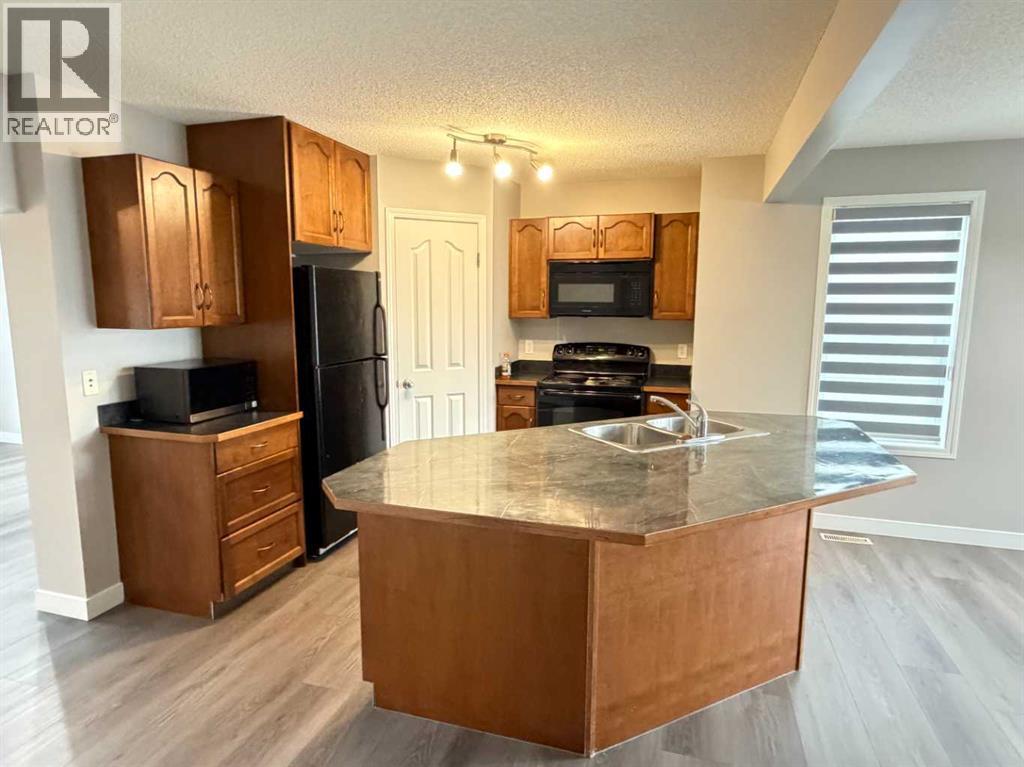 95 Panora Close NW