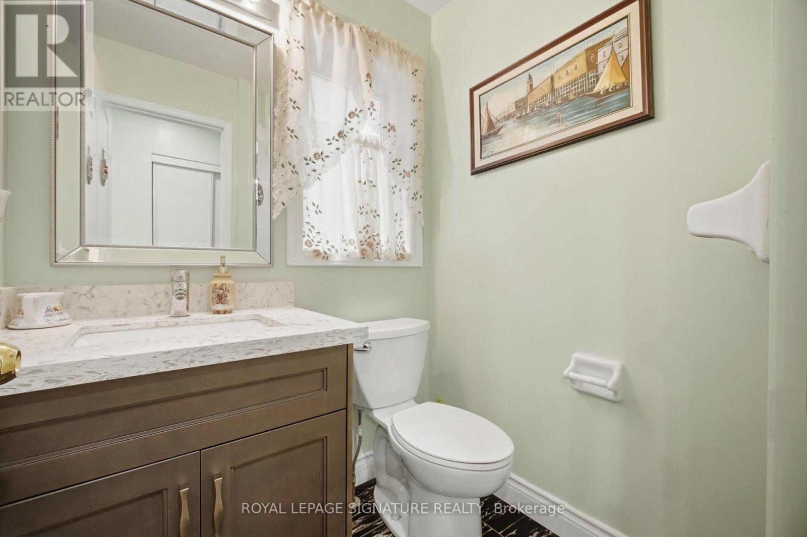 213 Fernforest Drive, Brampton, Ontario  L6R 1T7 - Photo 18 - W13852598