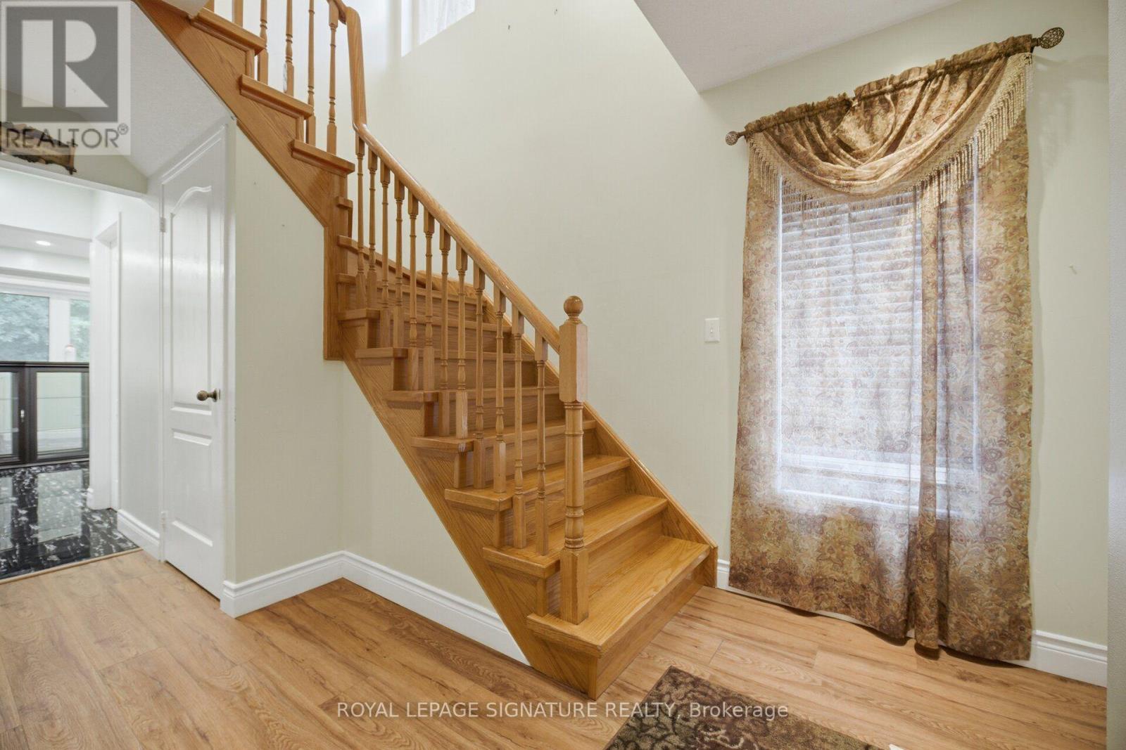 213 Fernforest Drive, Brampton, Ontario  L6R 1T7 - Photo 19 - W13852598