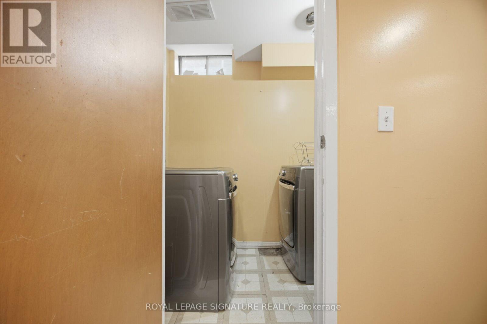 213 Fernforest Drive, Brampton, Ontario  L6R 1T7 - Photo 35 - W13852598