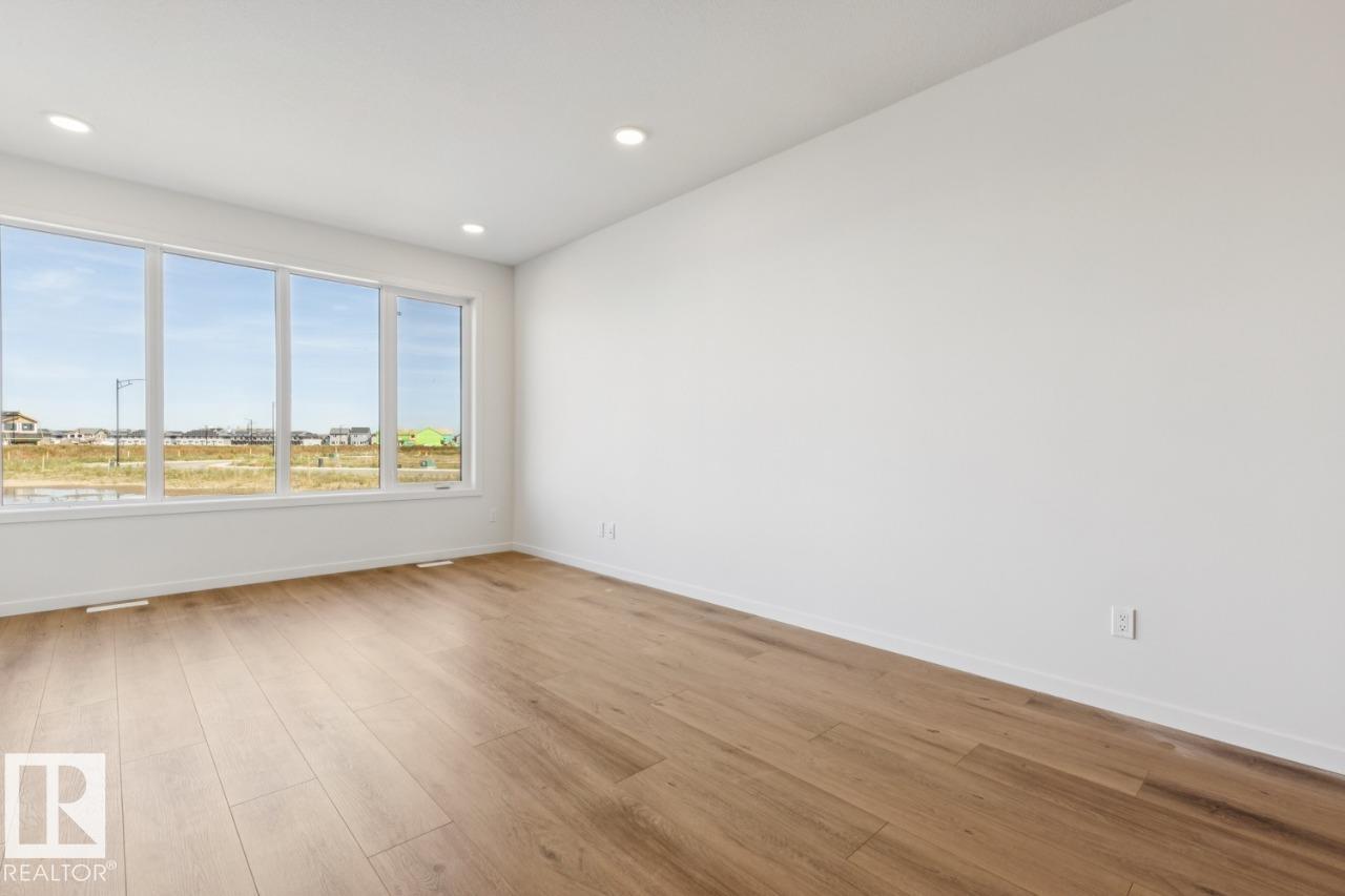 22522 83A AV NW