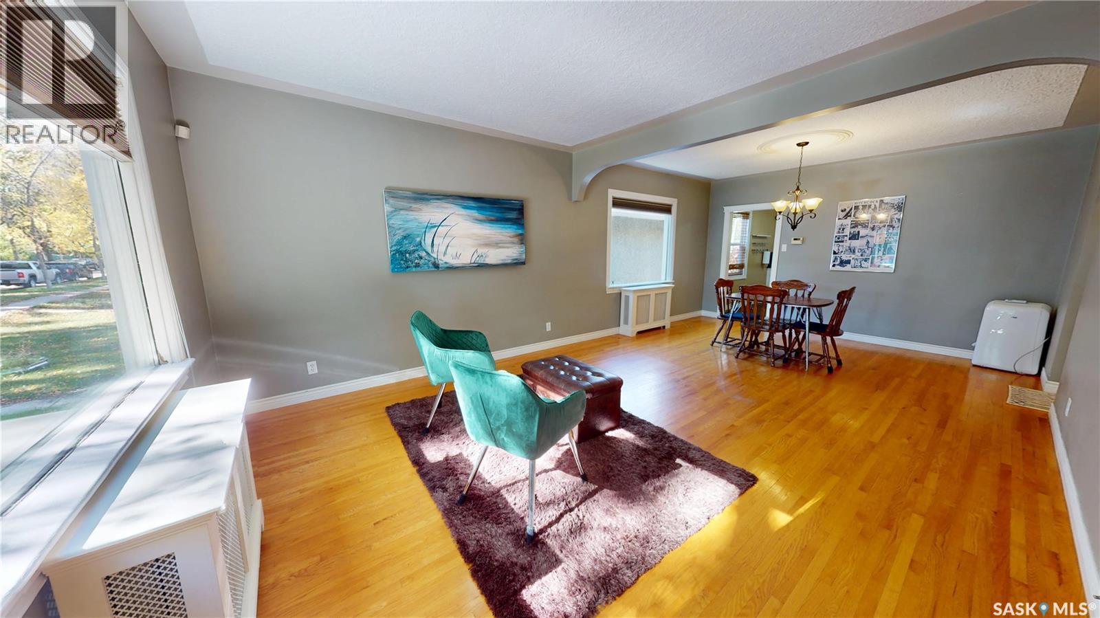723 9th Street E, Saskatoon, Saskatchewan  S7H 0M6 - Photo 9 - SK050009