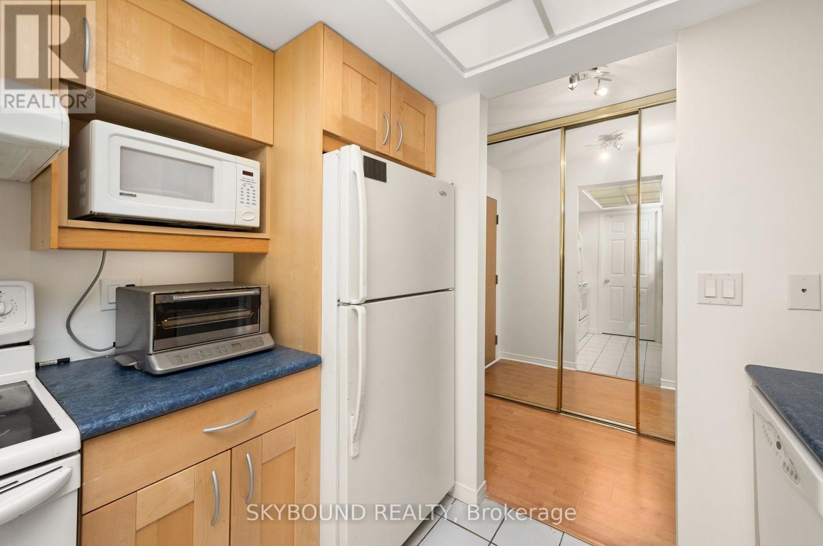 2706 - 5 Concorde Place, Toronto, Ontario  M3C 3M8 - Photo 6 - C13852628