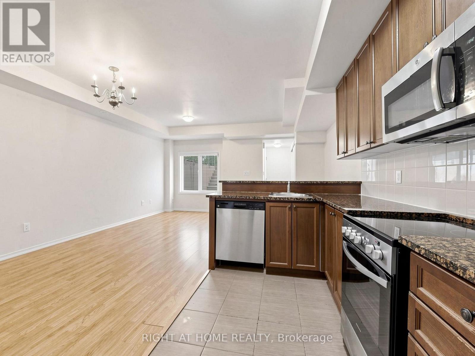 108 - 17 Coneflower Crescent, Toronto, Ontario  M2R 0A5 - Photo 19 - C13852632
