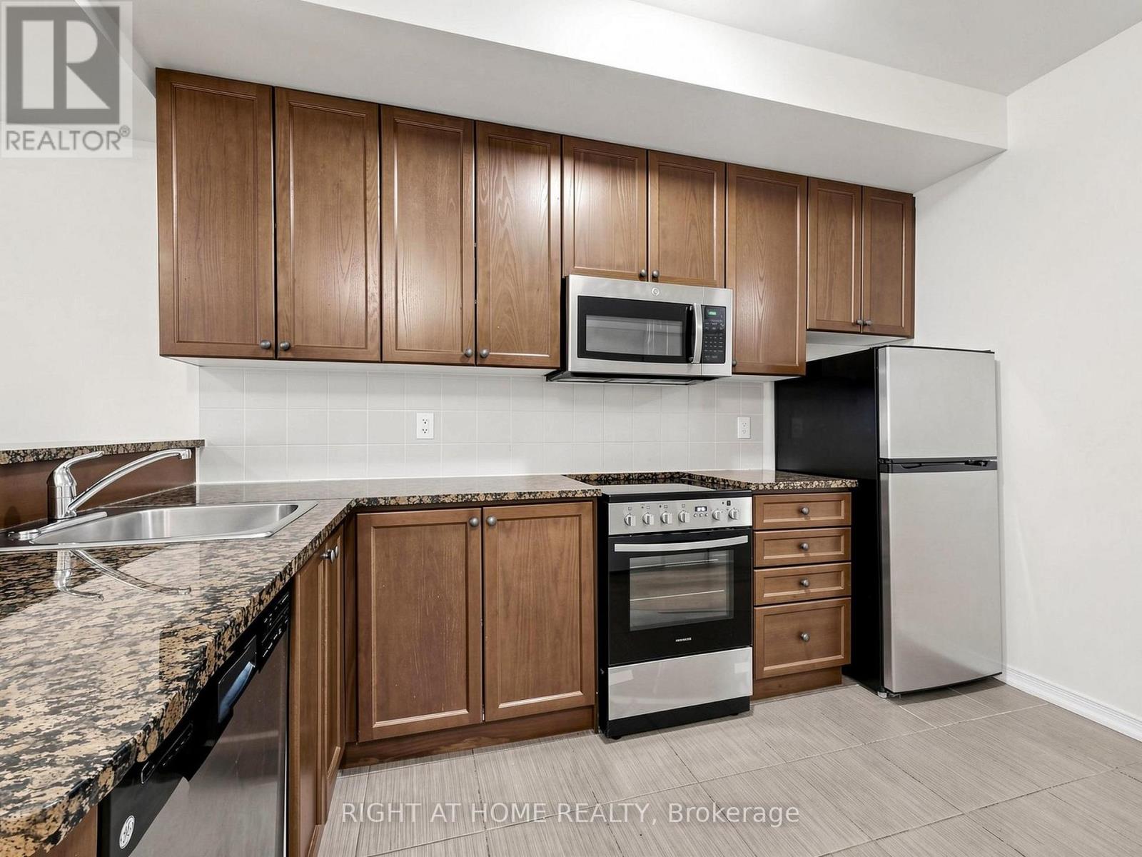 108 - 17 Coneflower Crescent, Toronto, Ontario  M2R 0A5 - Photo 21 - C13852632