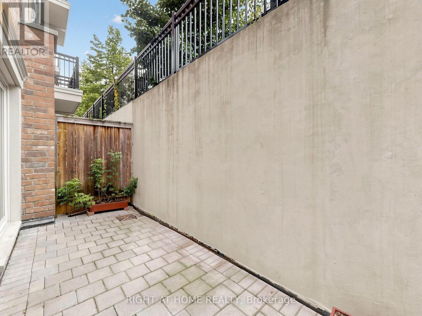 108 - 17 Coneflower Crescent, Toronto, Ontario  M2R 0A5 - Photo 37 - C13852632