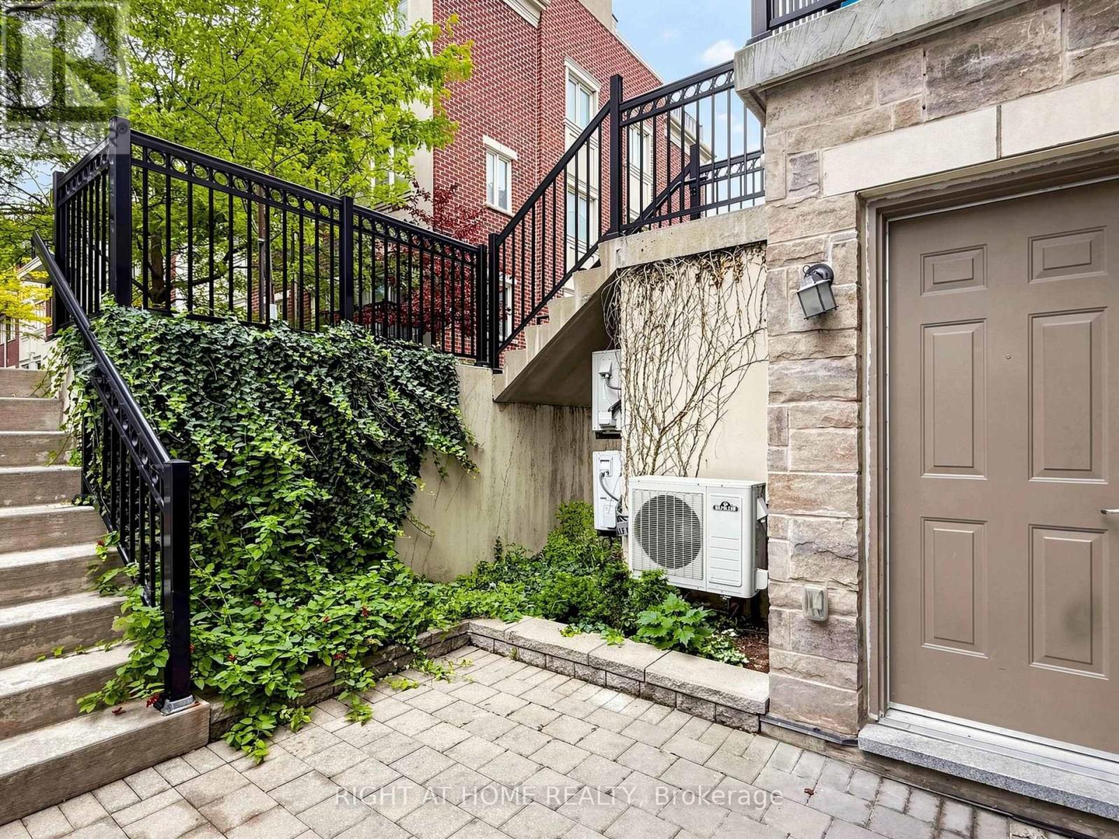 108 - 17 Coneflower Crescent, Toronto, Ontario  M2R 0A5 - Photo 6 - C13852632