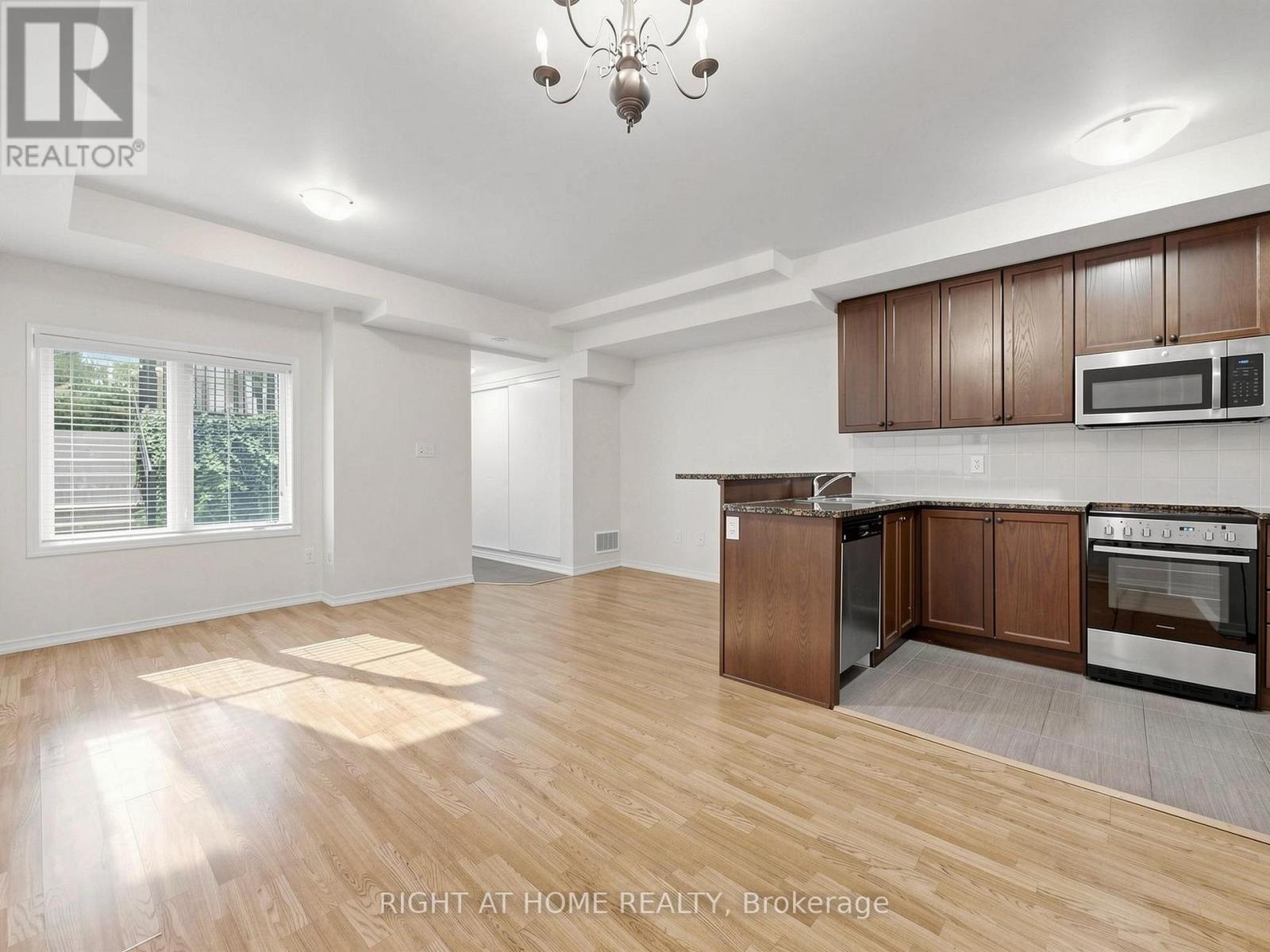 108 - 17 Coneflower Crescent, Toronto, Ontario  M2R 0A5 - Photo 9 - C13852632