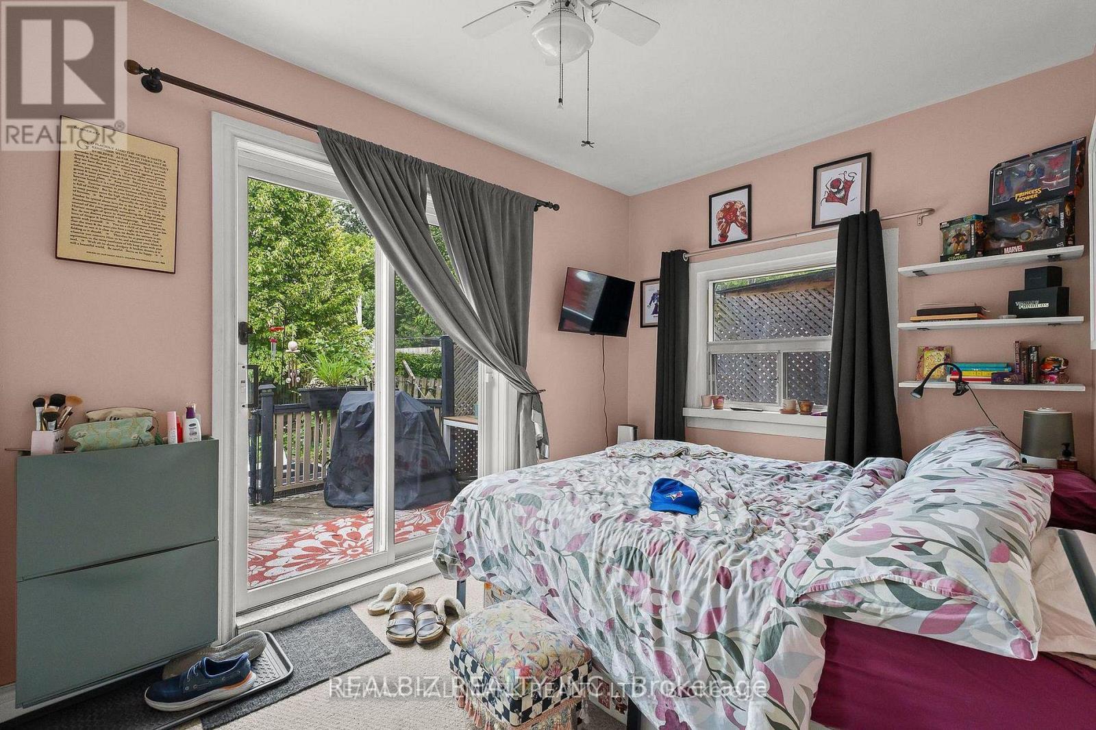 159 Parkmount Road, Toronto, Ontario  M4J 4V3 - Photo 10 - E13852620