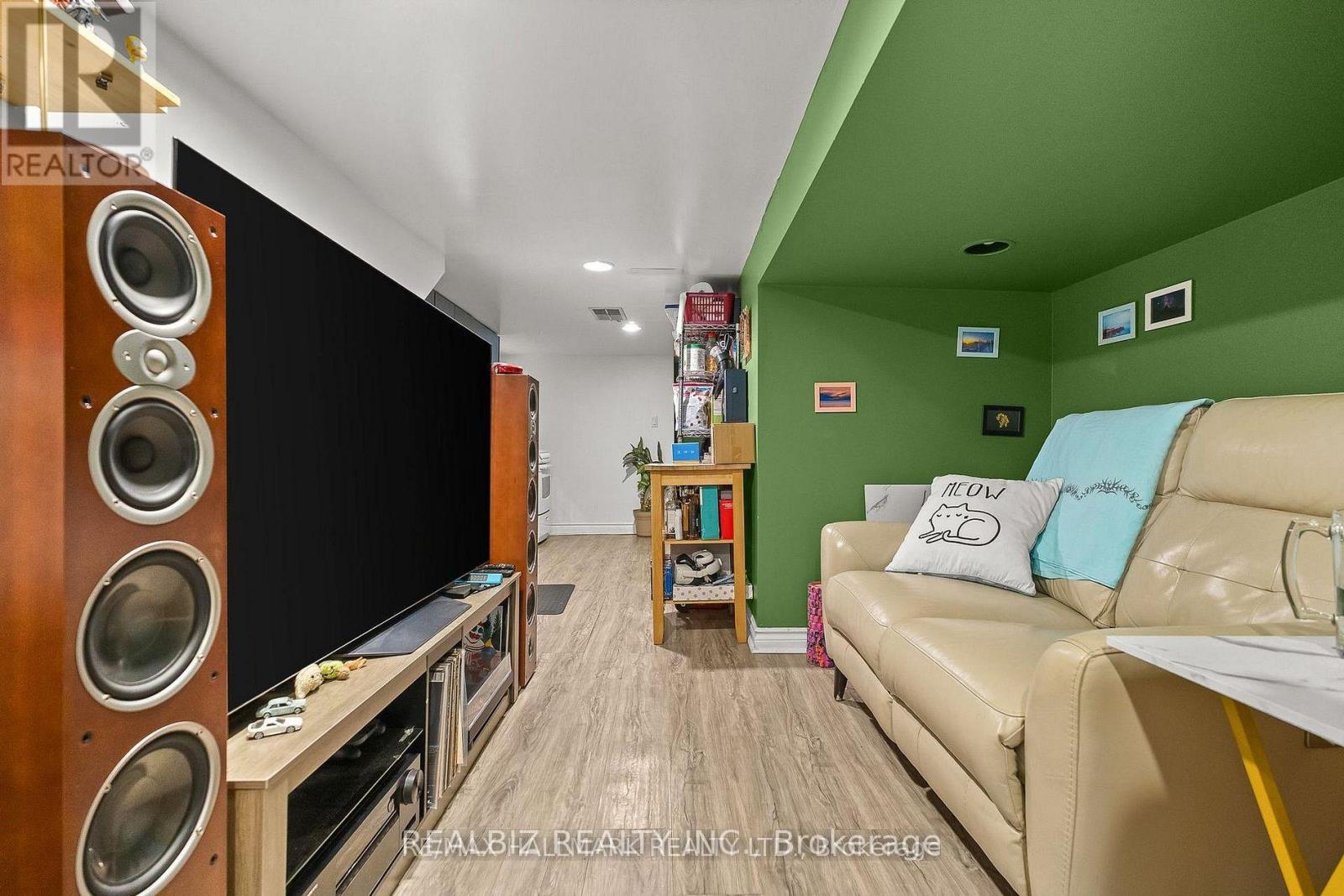 159 Parkmount Road, Toronto, Ontario  M4J 4V3 - Photo 39 - E13852620