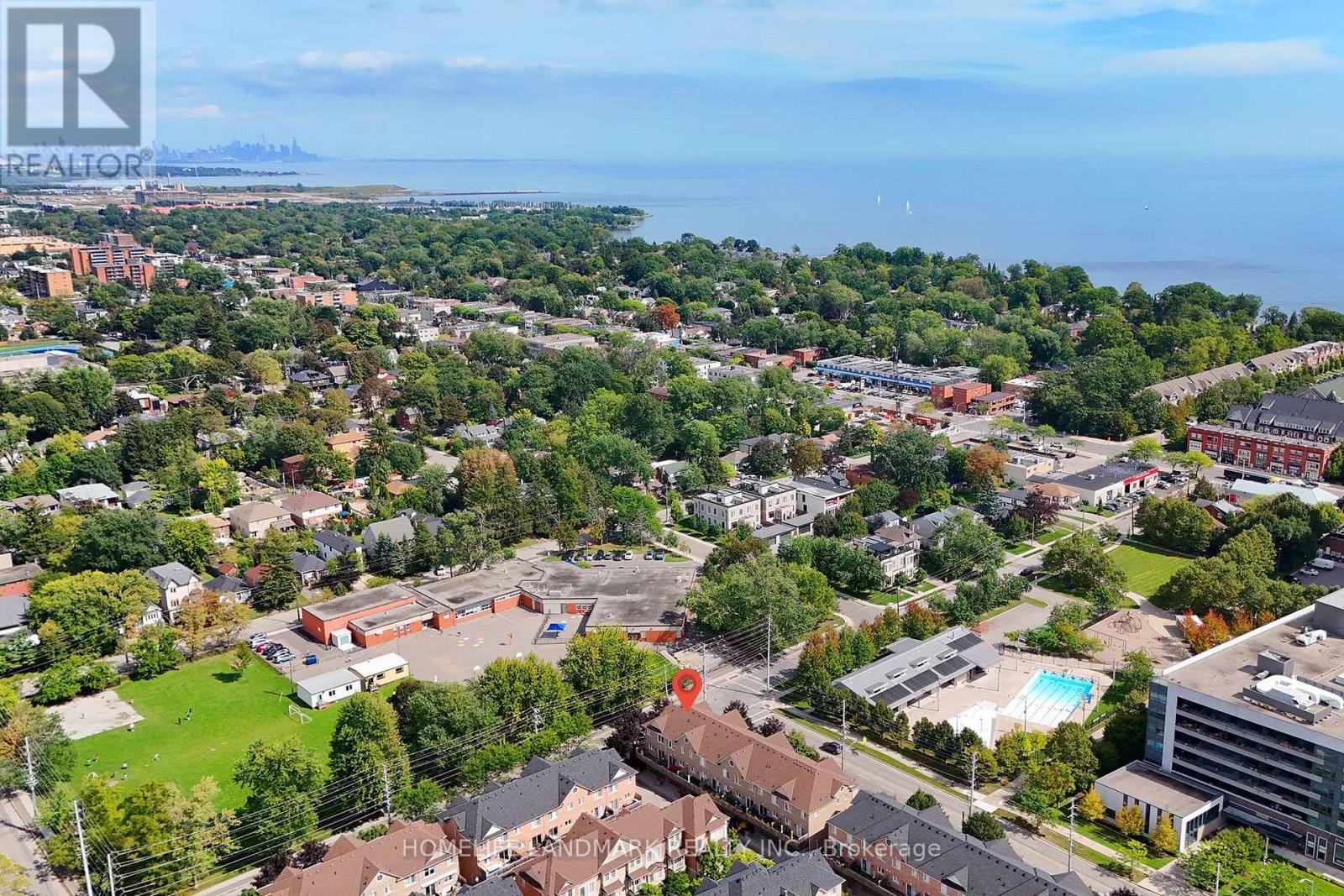 15 - 130 PARK STREET E, Mississauga, Ontario