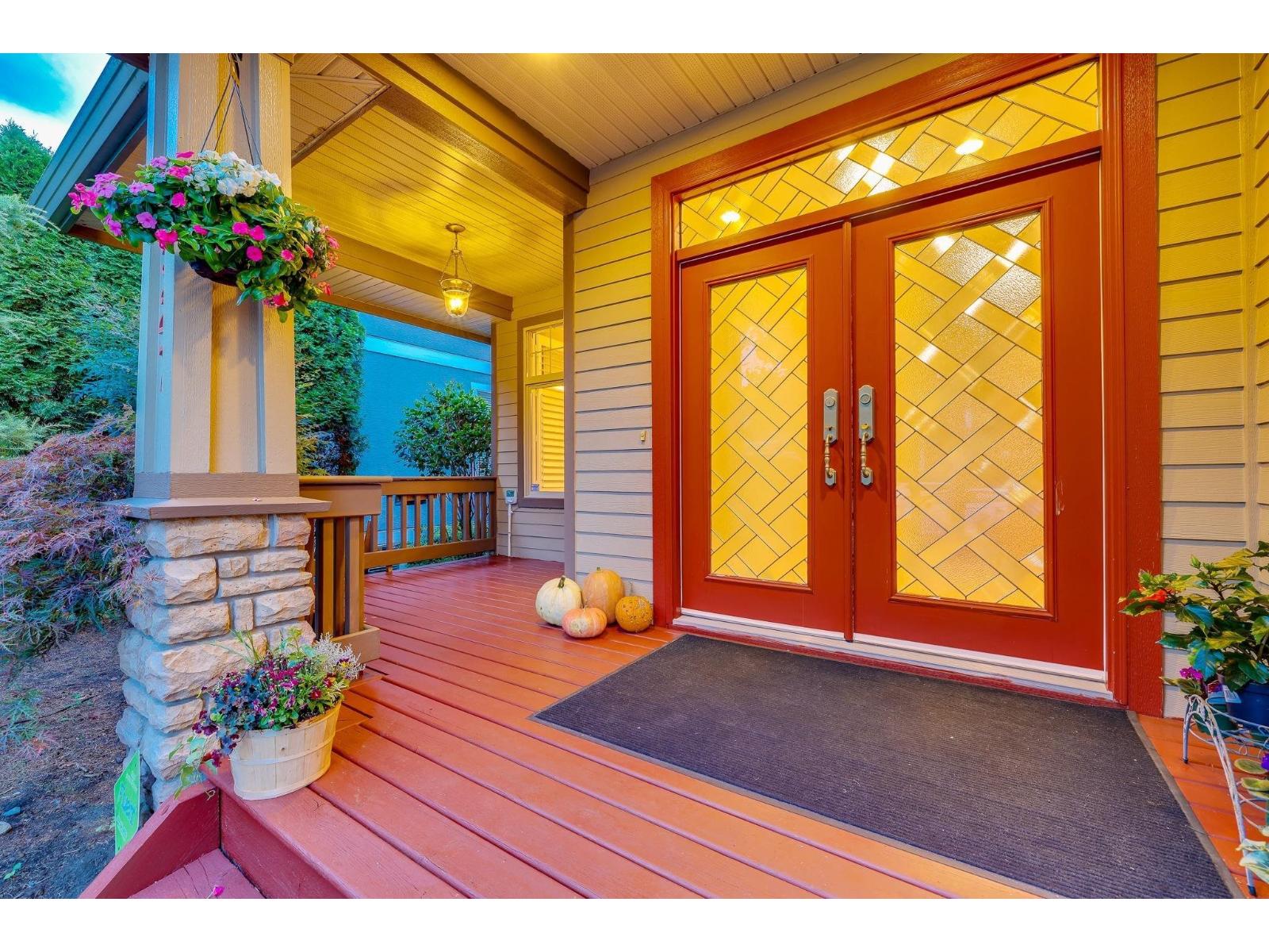 15527 37a Avenue, Surrey, British Columbia  V3Z 0H6 - Photo 4 - R3171504