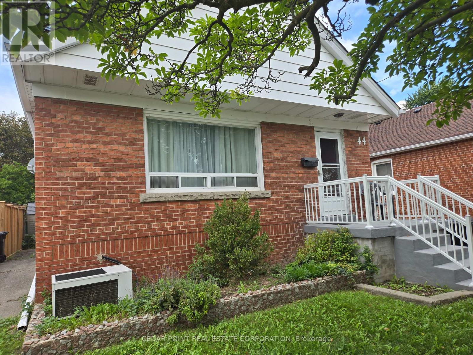44 JANET BOULEVARD, Toronto, Ontario