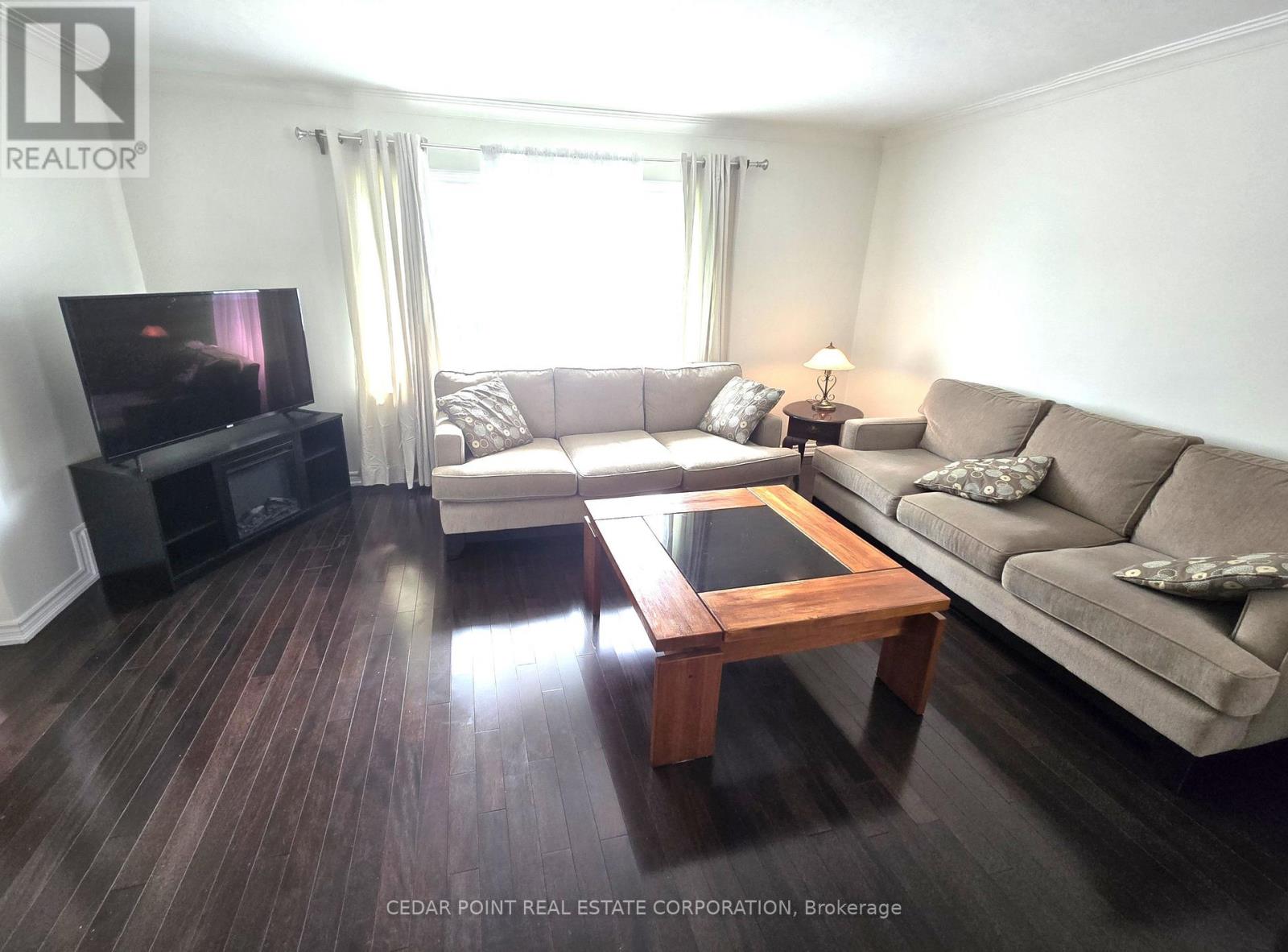 44 Janet Boulevard, Toronto, Ontario  M1R 1H6 - Photo 2 - E13852654