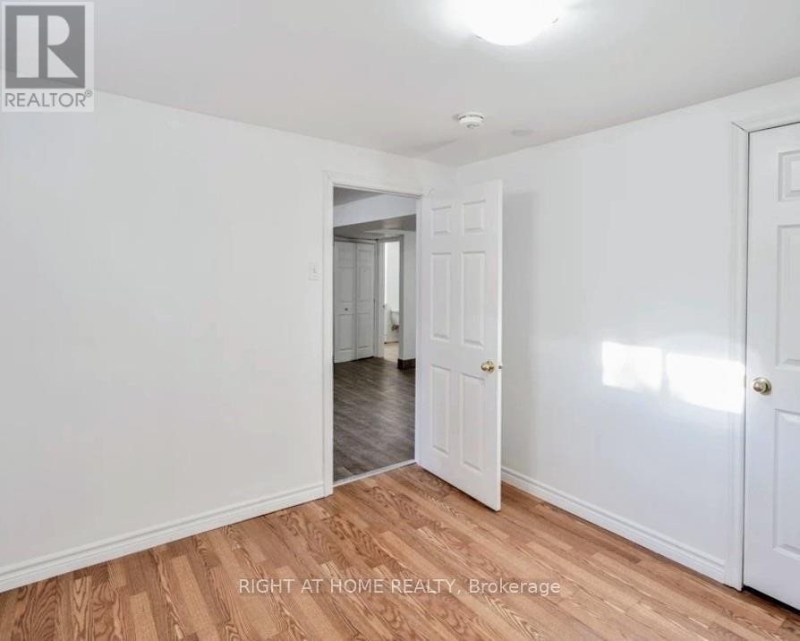 727 Down Crescent, Oshawa, Ontario L1H 7X9 - Photo 13 - E13852682