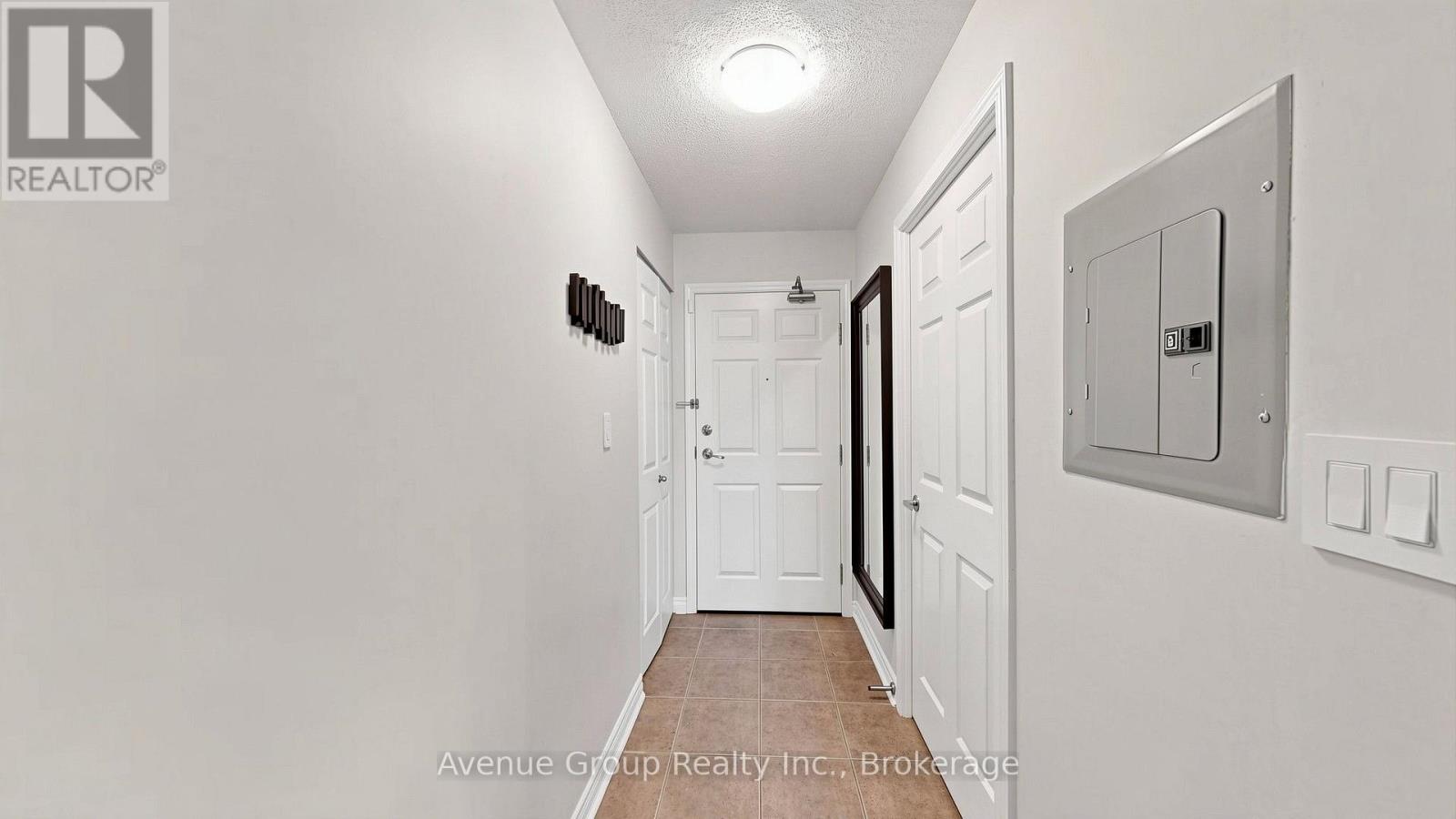 513 - 19 Barberry Place, Toronto, Ontario  M2K 3E3 - Photo 4 - C13591474