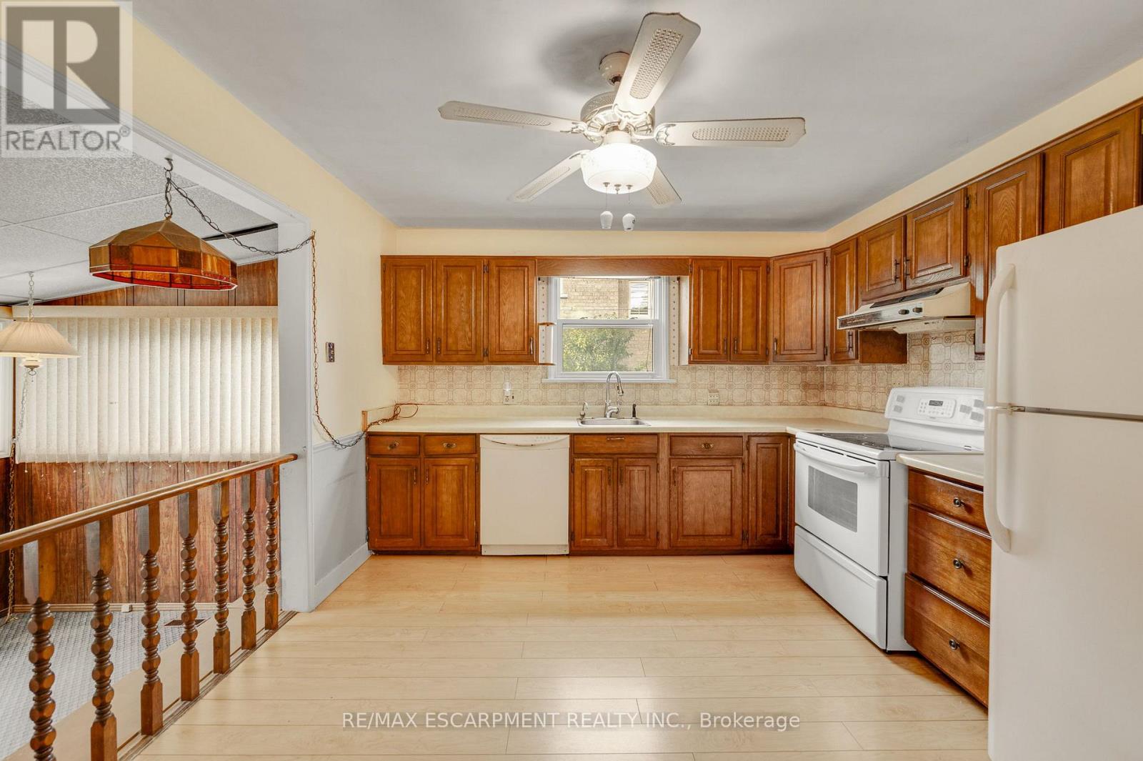 1388/1390 Leighland Road, Burlington, Ontario  L7R 3S8 - Photo 12 - W13852660