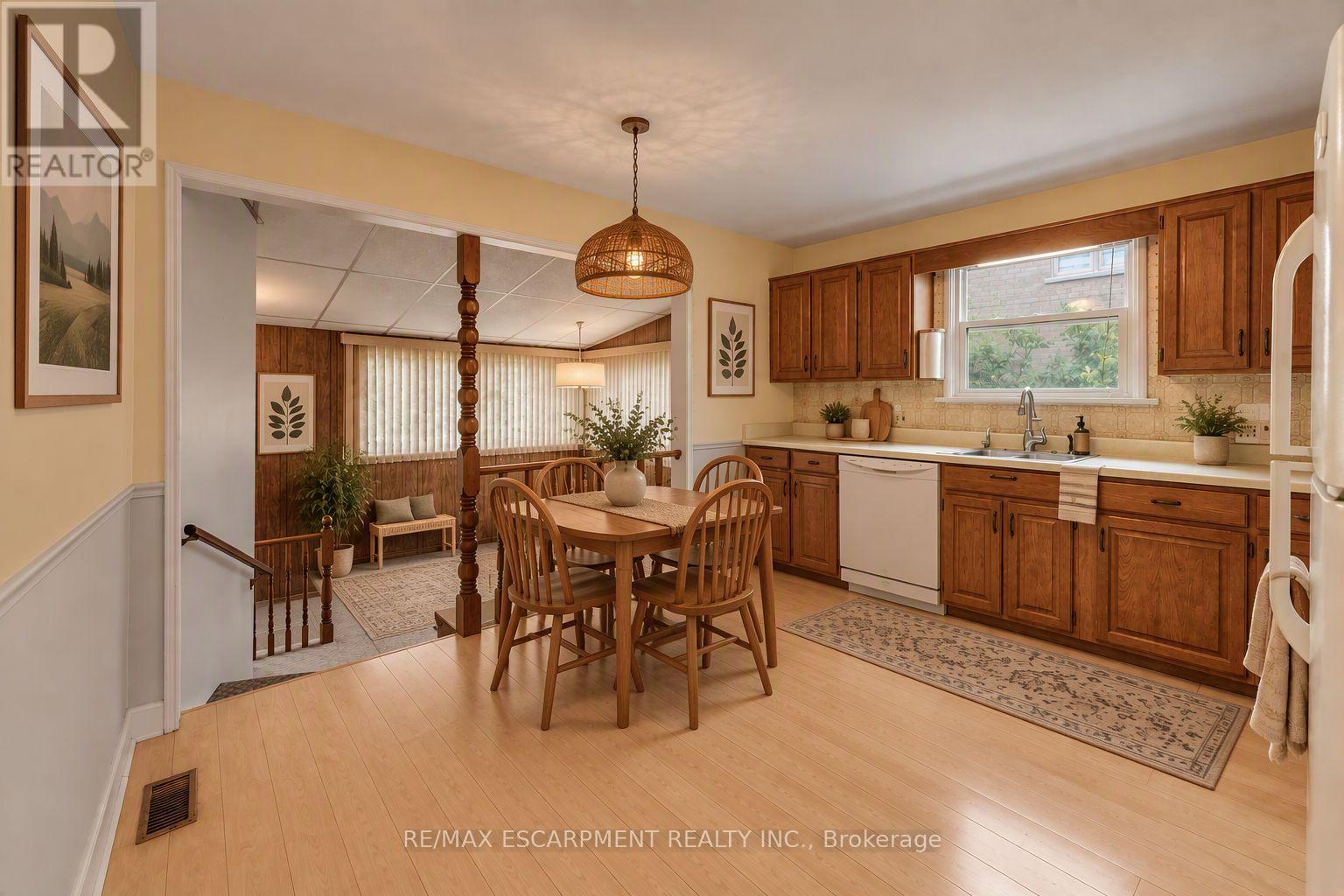 1388/1390 Leighland Road, Burlington, Ontario  L7R 3S8 - Photo 13 - W13852660
