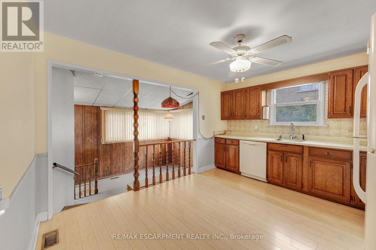 1388/1390 Leighland Road, Burlington, Ontario  L7R 3S8 - Photo 14 - W13852660