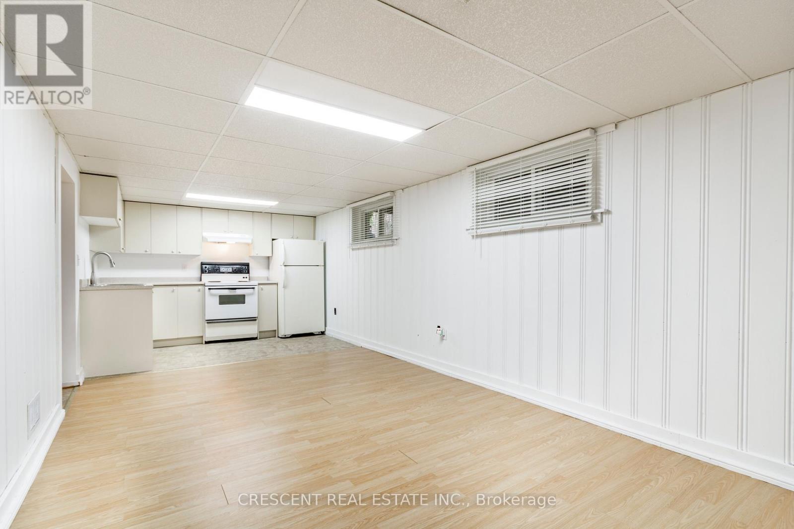Lower - 14 Claymore Drive, Toronto, Ontario  M8Z 2R9 - Photo 3 - W13852664