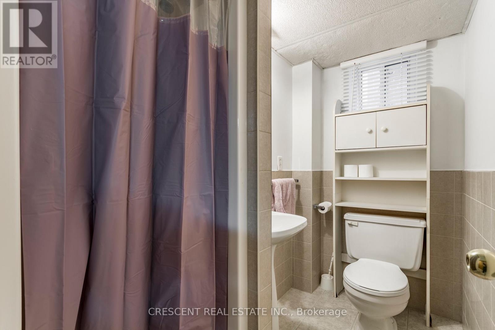 Lower - 14 Claymore Drive, Toronto, Ontario  M8Z 2R9 - Photo 6 - W13852664