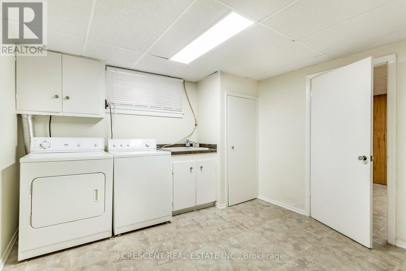 Lower - 14 Claymore Drive, Toronto, Ontario  M8Z 2R9 - Photo 9 - W13852664
