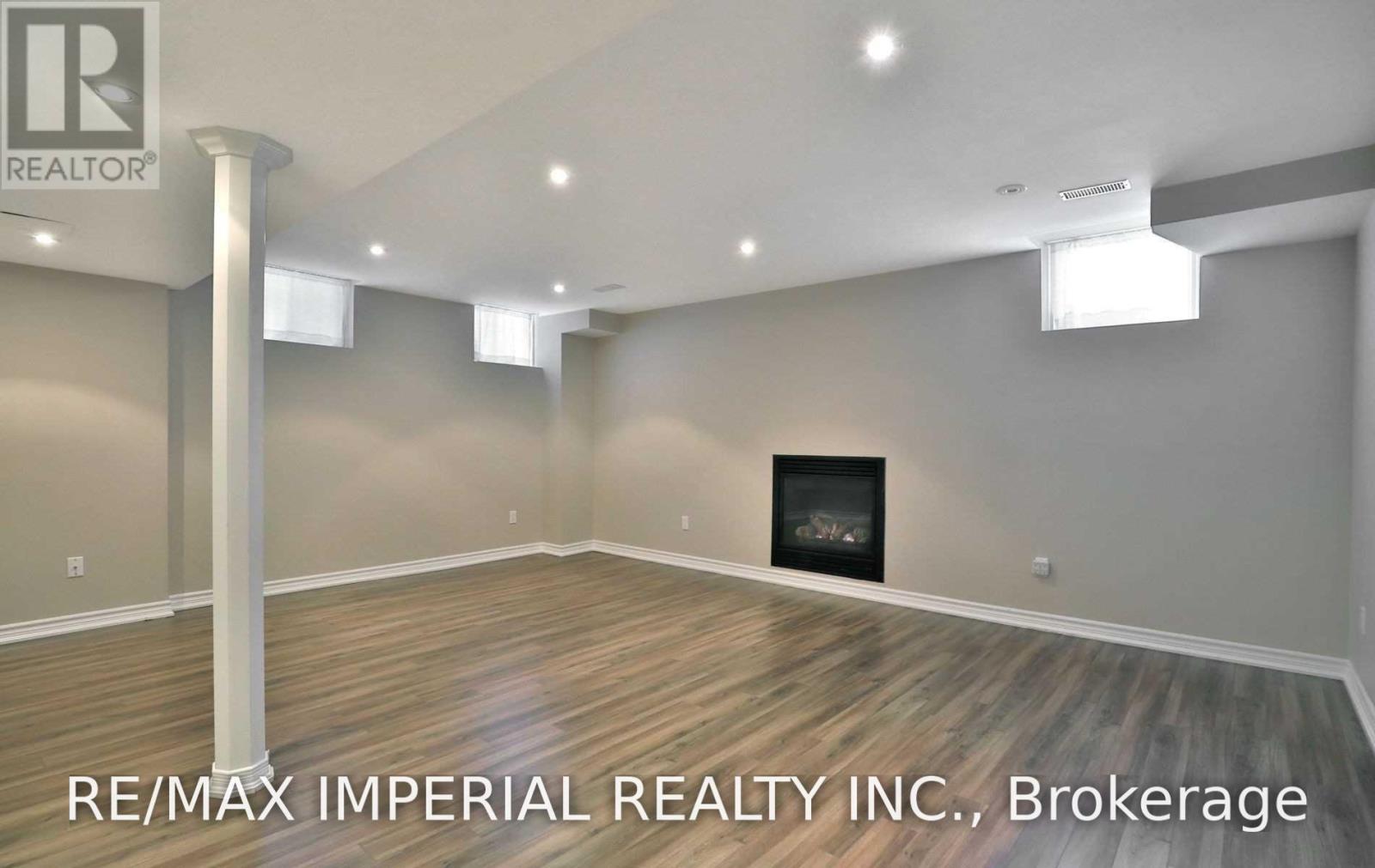 1233 Agram Drive, Oakville, Ontario  L6H 7P1 - Photo 10 - W13852686