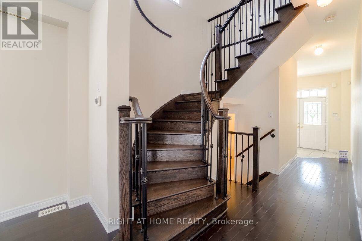 4644 Doug Wright Drive, Burlington, Ontario  L7M 0L2 - Photo 15 - W13852716