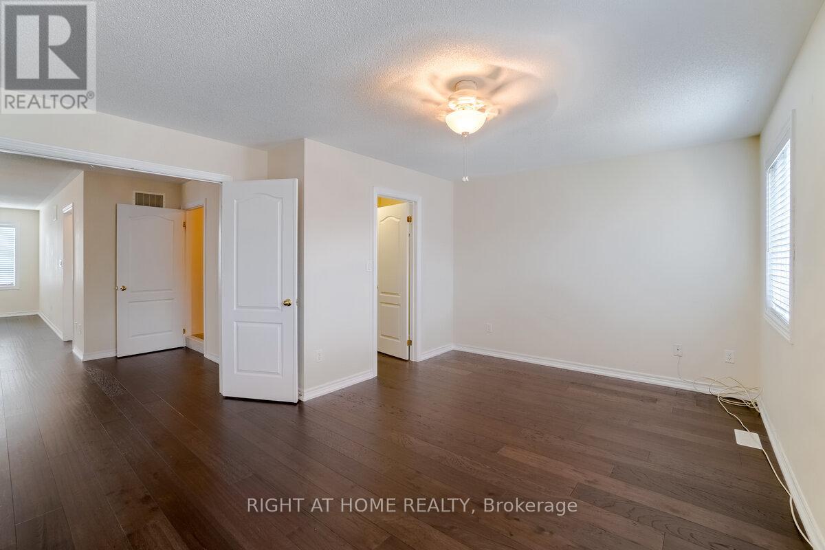 4644 Doug Wright Drive, Burlington, Ontario  L7M 0L2 - Photo 21 - W13852716