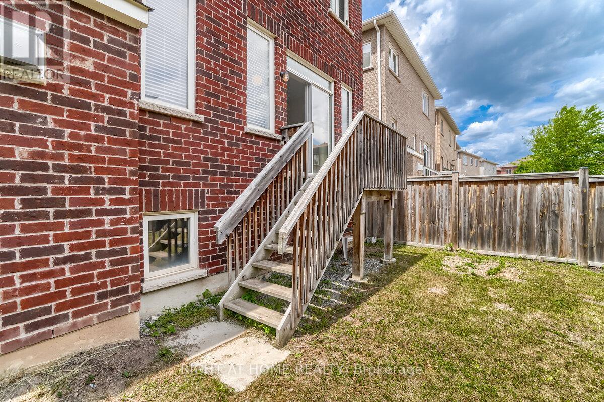 4644 Doug Wright Drive, Burlington, Ontario  L7M 0L2 - Photo 36 - W13852716