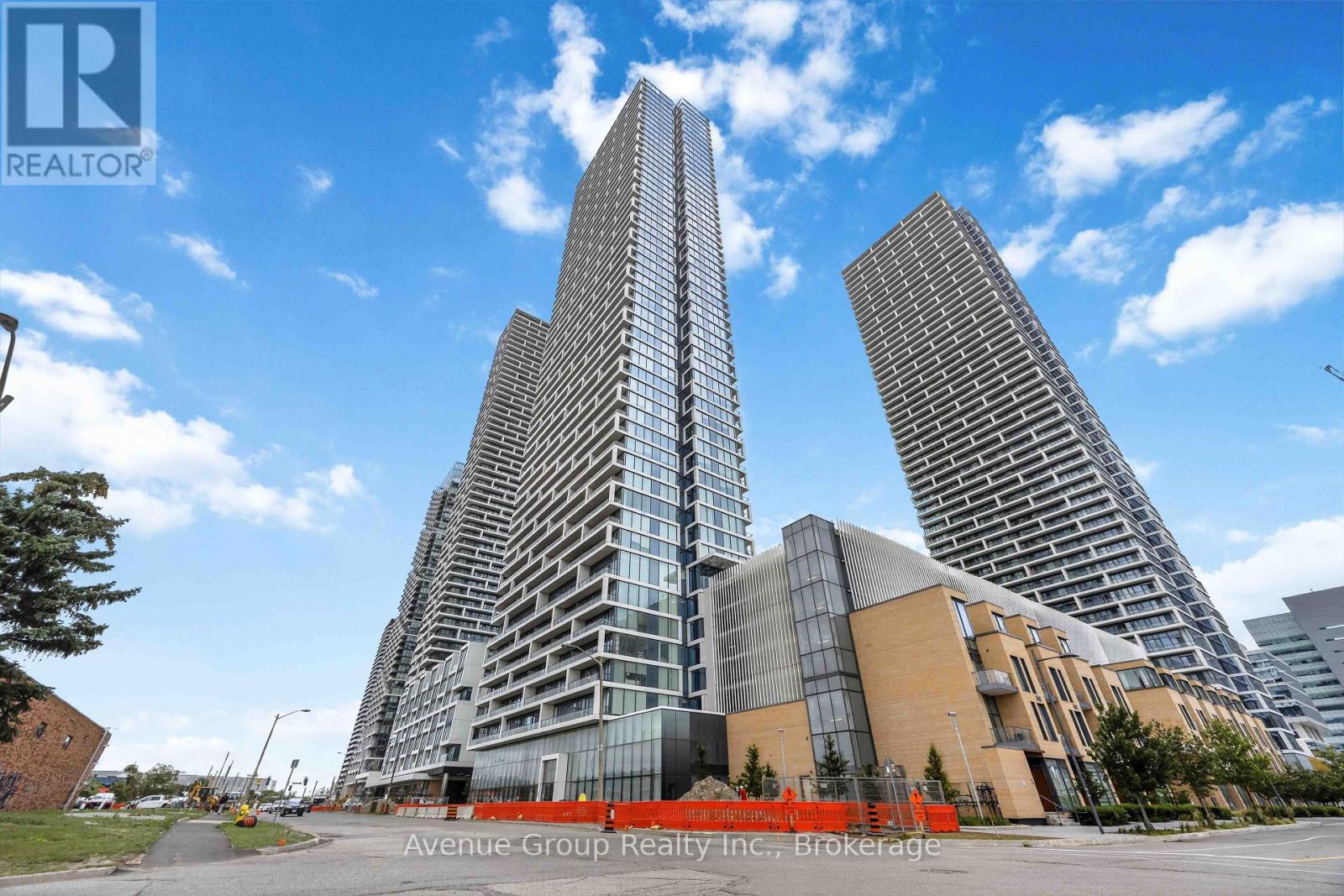 2106 - 898 PORTAGE PARKWAY, Vaughan, Ontario