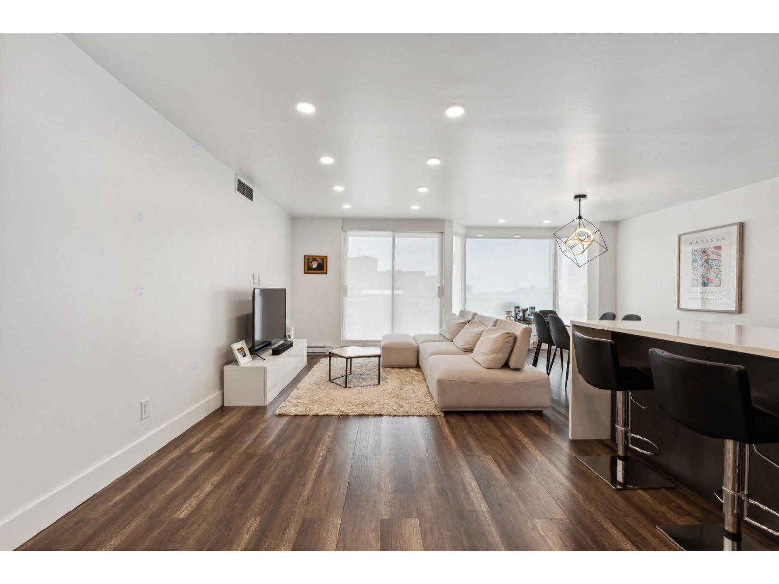 5900 Av. Armstrong|#801 Côte-Saint-Luc Quebec Canada H4W2Z5 3